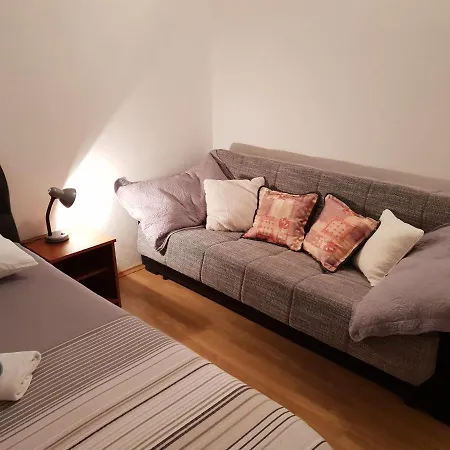 Διαμέρισμα Mali Lovre *