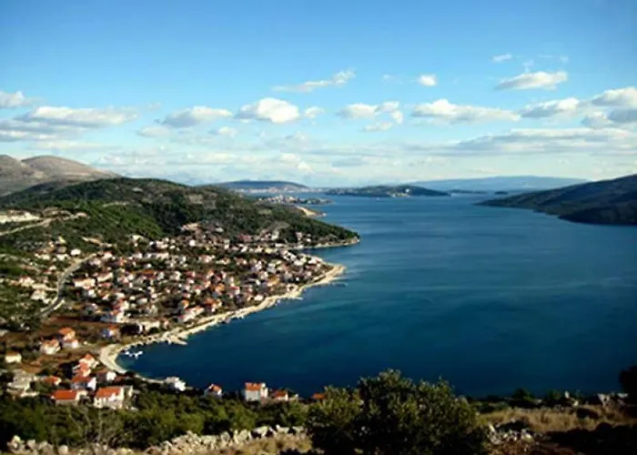 Mali Lovre Apartamento